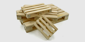 WOODEN PALLETS